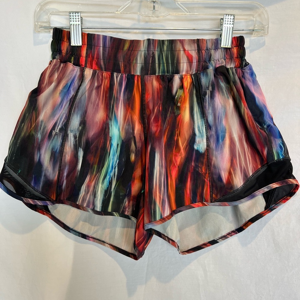 Lululemon Hotty Hot Short